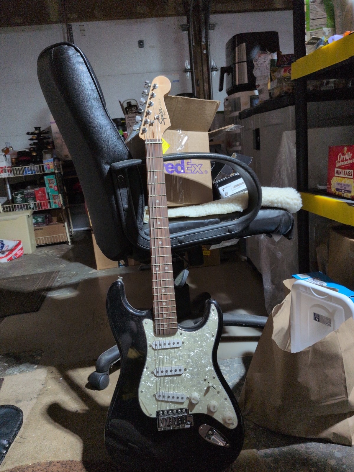 Squier Stratocaster SSS Electric Guitar Black White Pearloid Pickguard