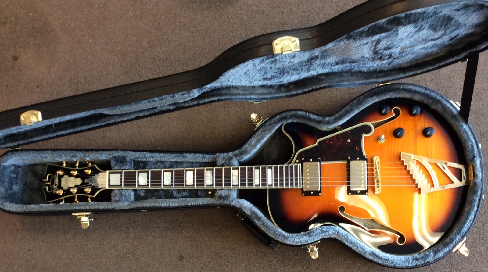 D’Angelico Excel EX-SS Cutaway Semi-Hollow Body Electric Guitar Sunburst OHSC