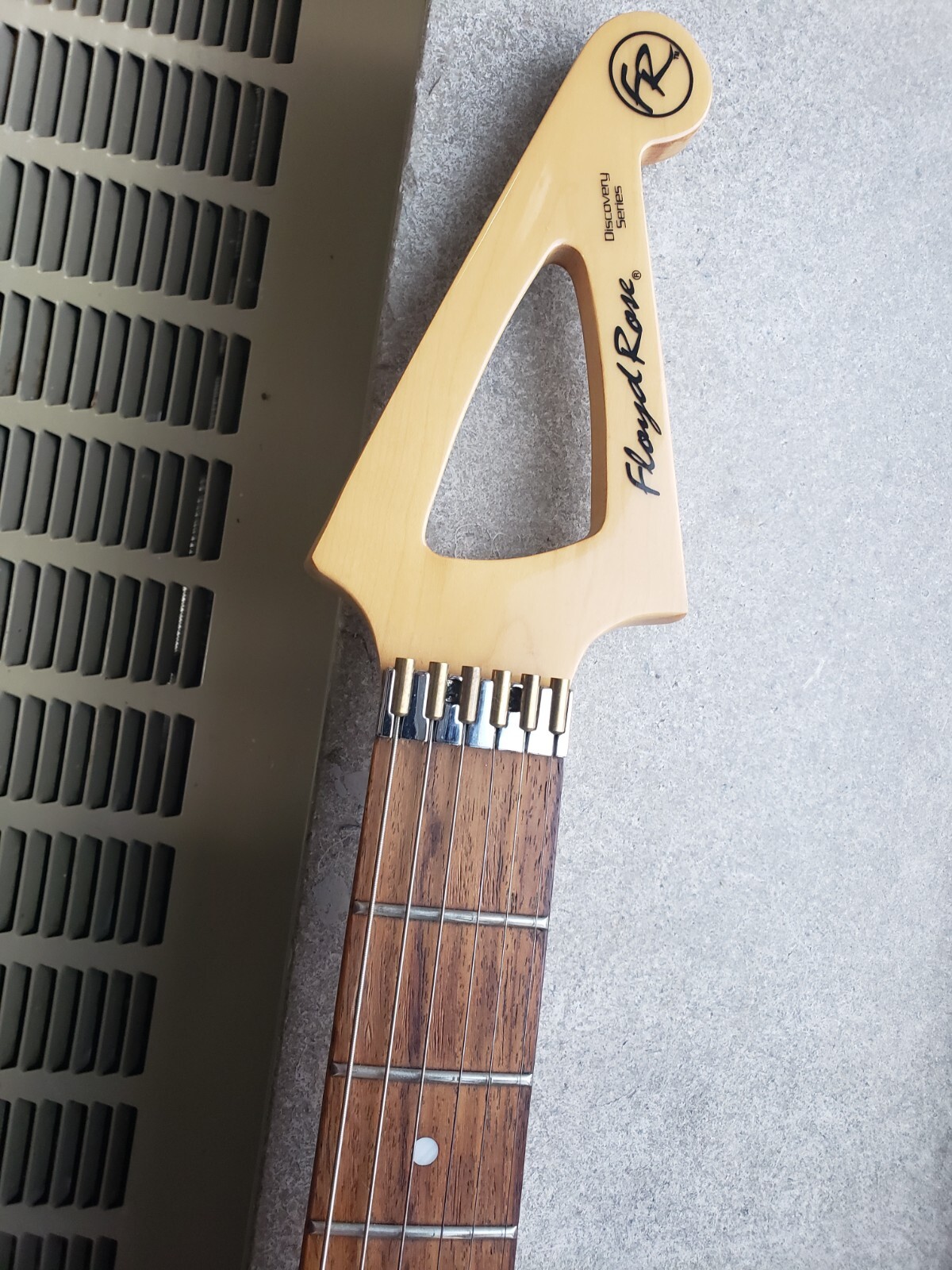 Electric Guitar Discovery Series Floyd Rose FR Blue 80% Frets in good condition.