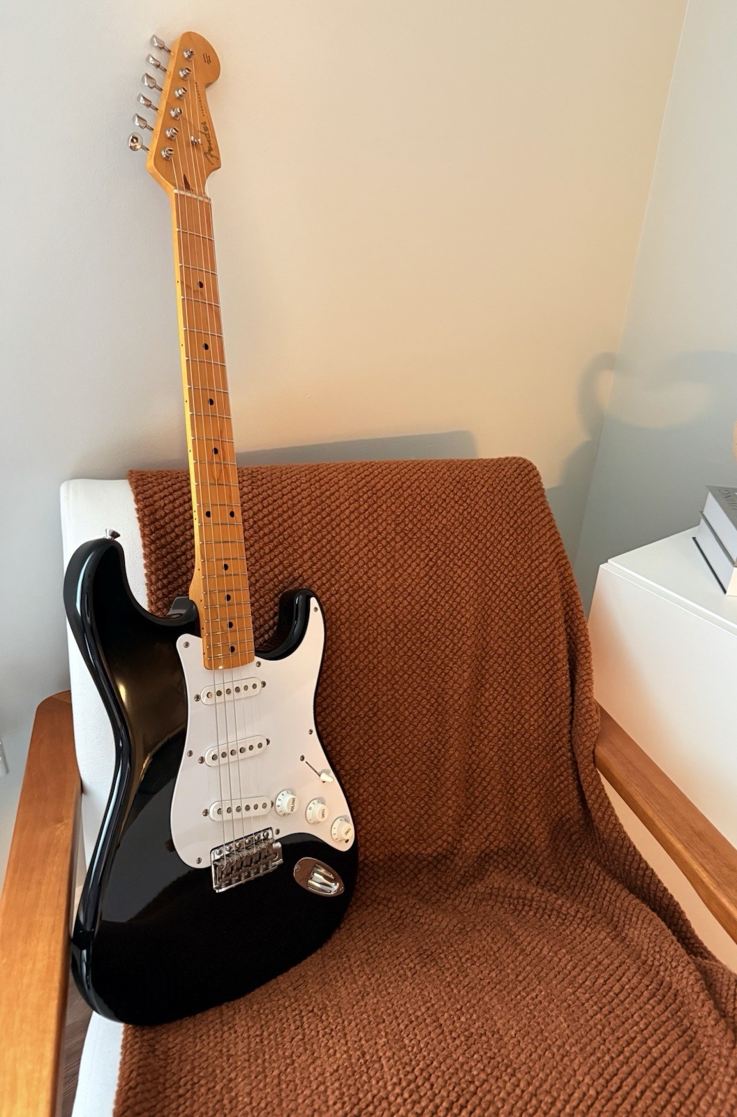 Fender Stratocaster ’57 Vintage Reissue (CIJ) w/ USA Vintage pickups – Black