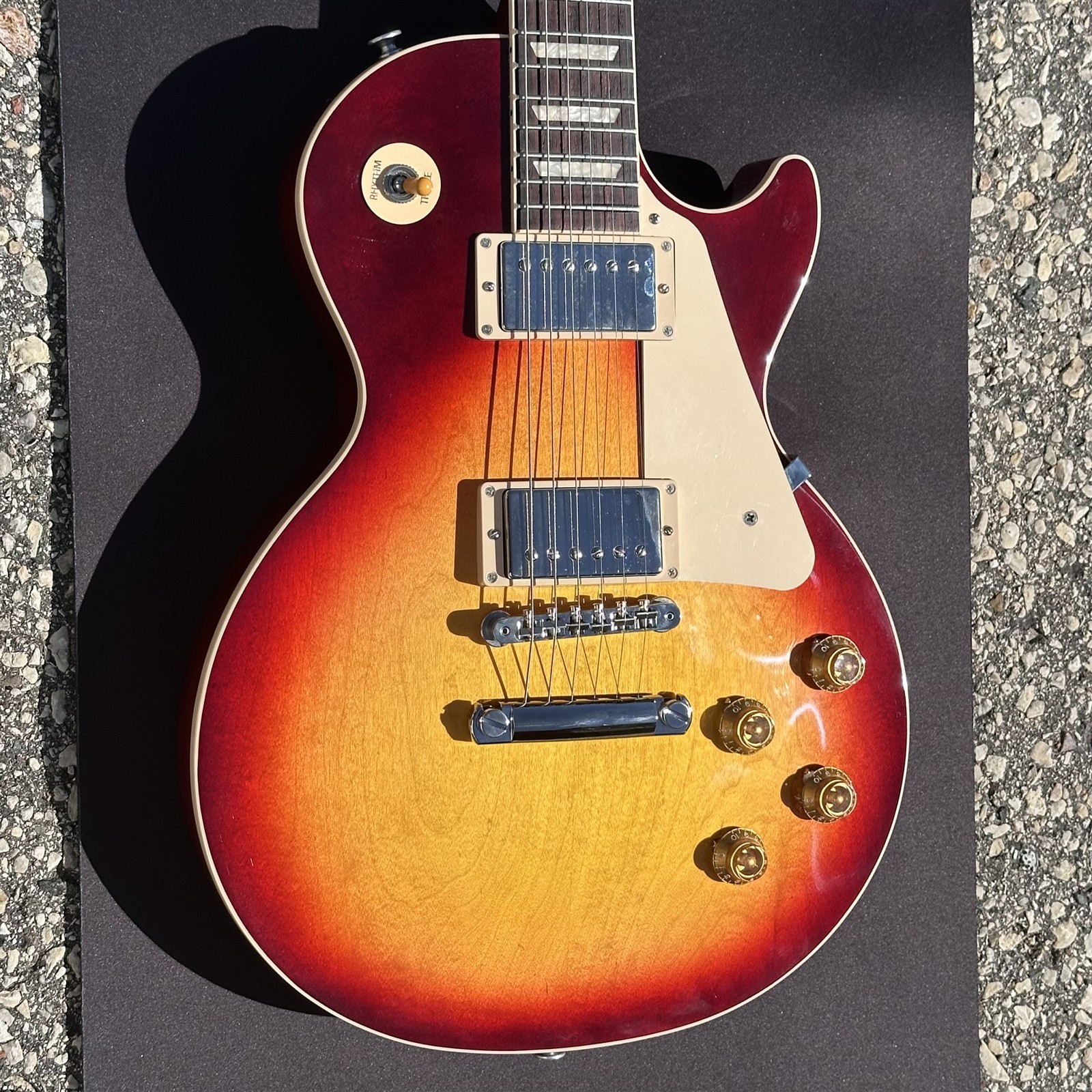 Gibson Les Paul Standard 50s Plain Top, Tobacco Burst, Hard Shell Case
