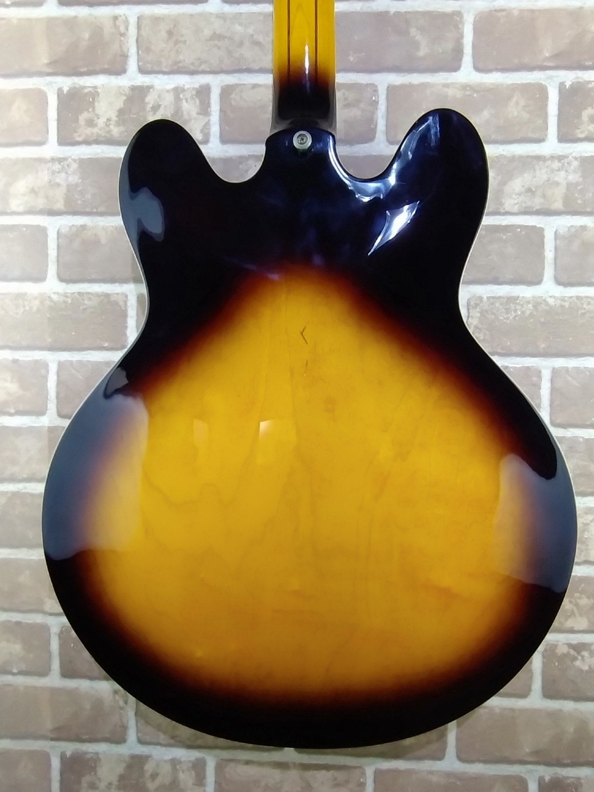 EPIPHONE SHERATON-II VS semi-acoustic electric guitar