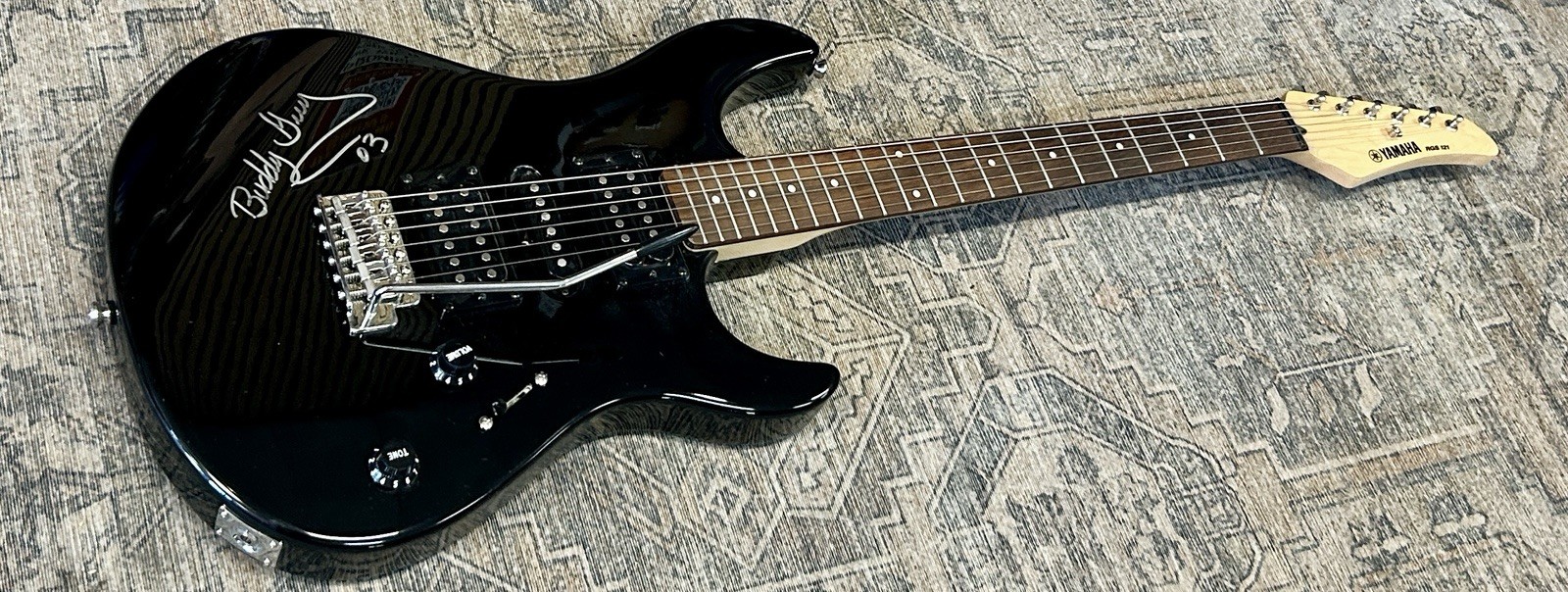 2003 Buddy Guy Autographed Electric Guitar
