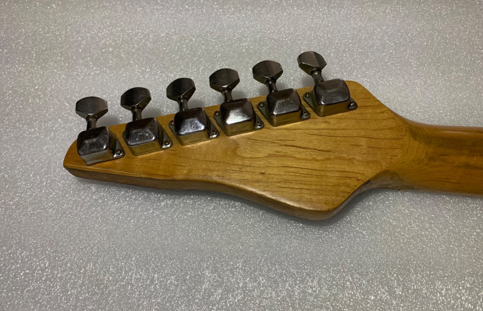 VINTAGE Electric Guitar Thin Retro Neck and Tuners