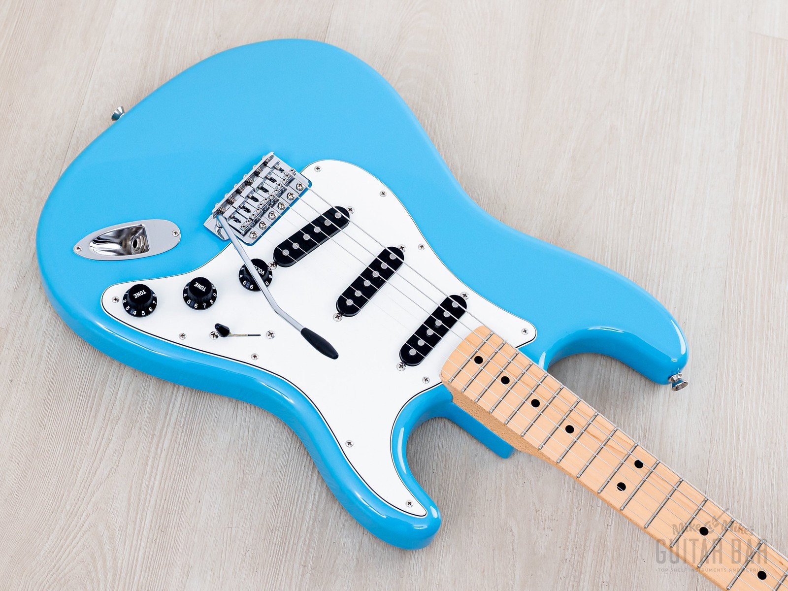 2022 Fender Japan Limited International Color Series Stratocaster Maui Blue