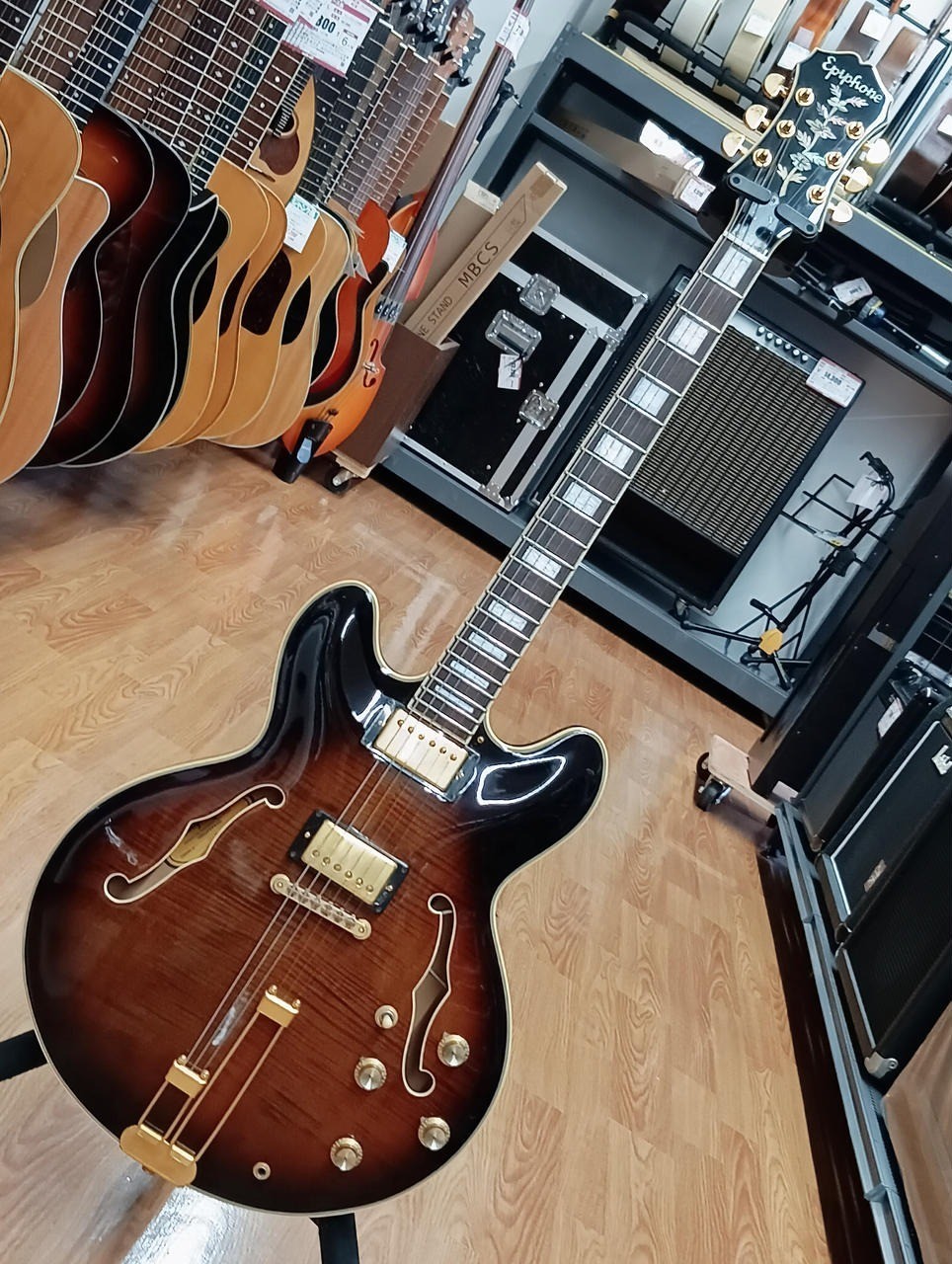 Epiphone Sheraton Sunburst Gold Hardware Made in Japan 1983 Electric Guitar