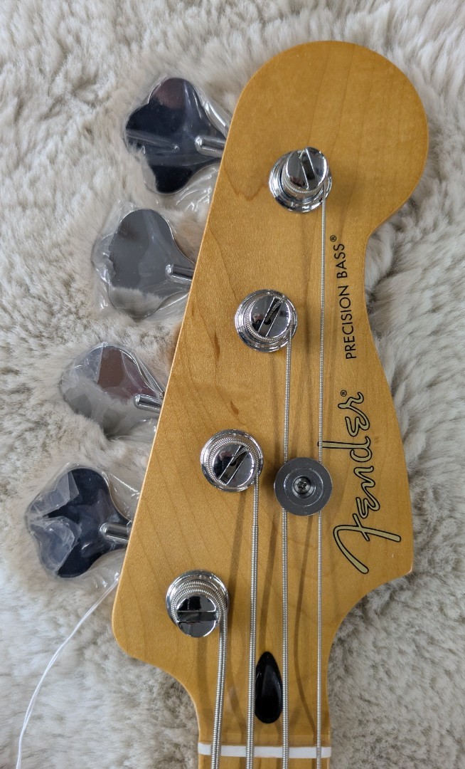 Fender 75th Anniversary Player II Precision Bass, Maple board, Candy Apple Red