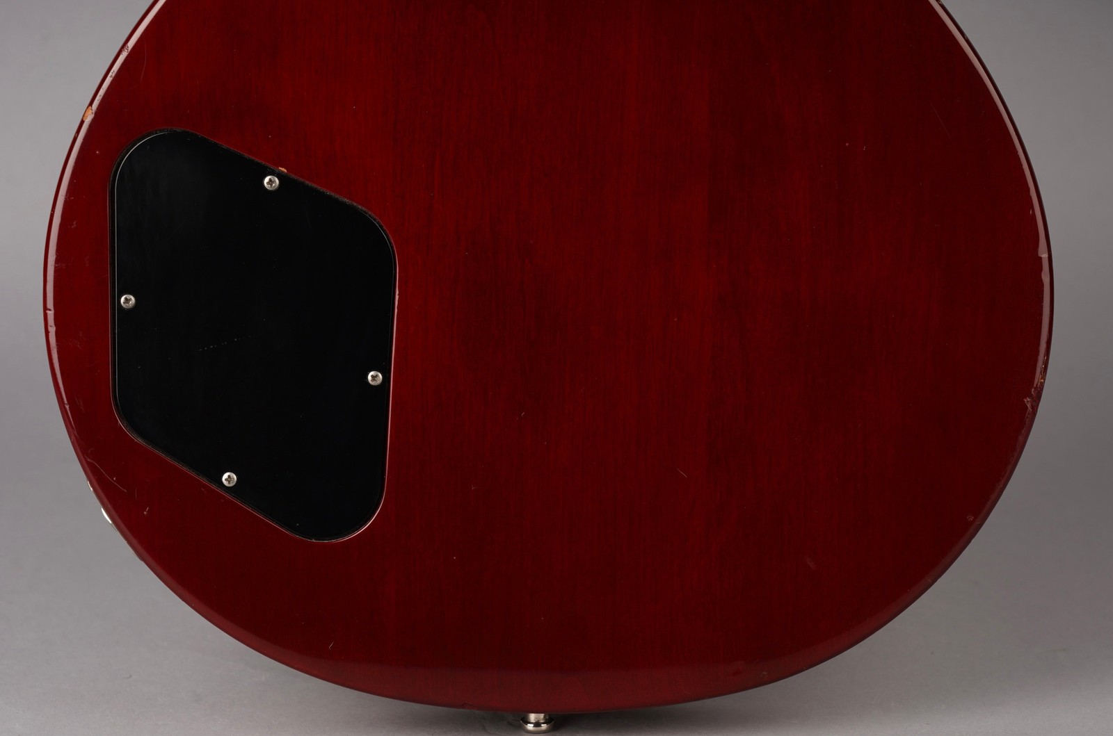 Gibson Custom Shop Edition Les Paul Studio Standard – 1983 – Cherry Sunburst