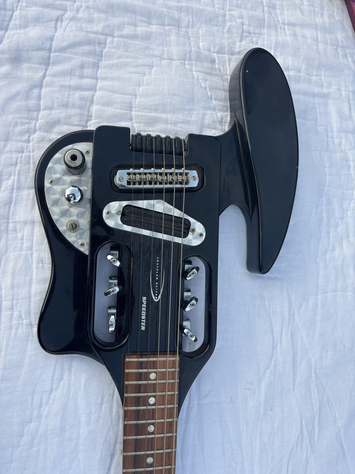 Traveler Speedster Electric Travel Guitar