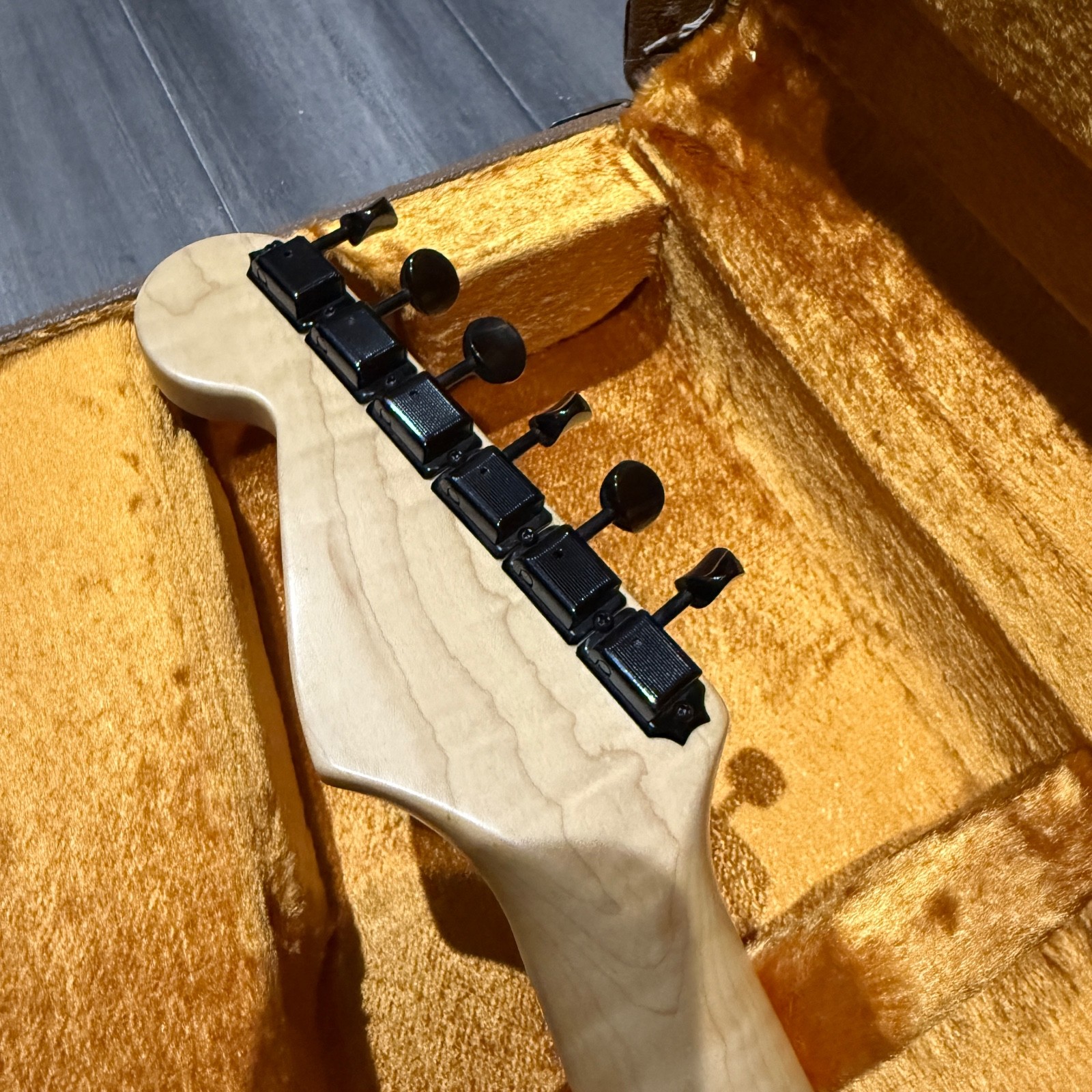 1997 Buddy Guy 1 of 1 Prototype Stratocaster Black/Green Polka Dot
