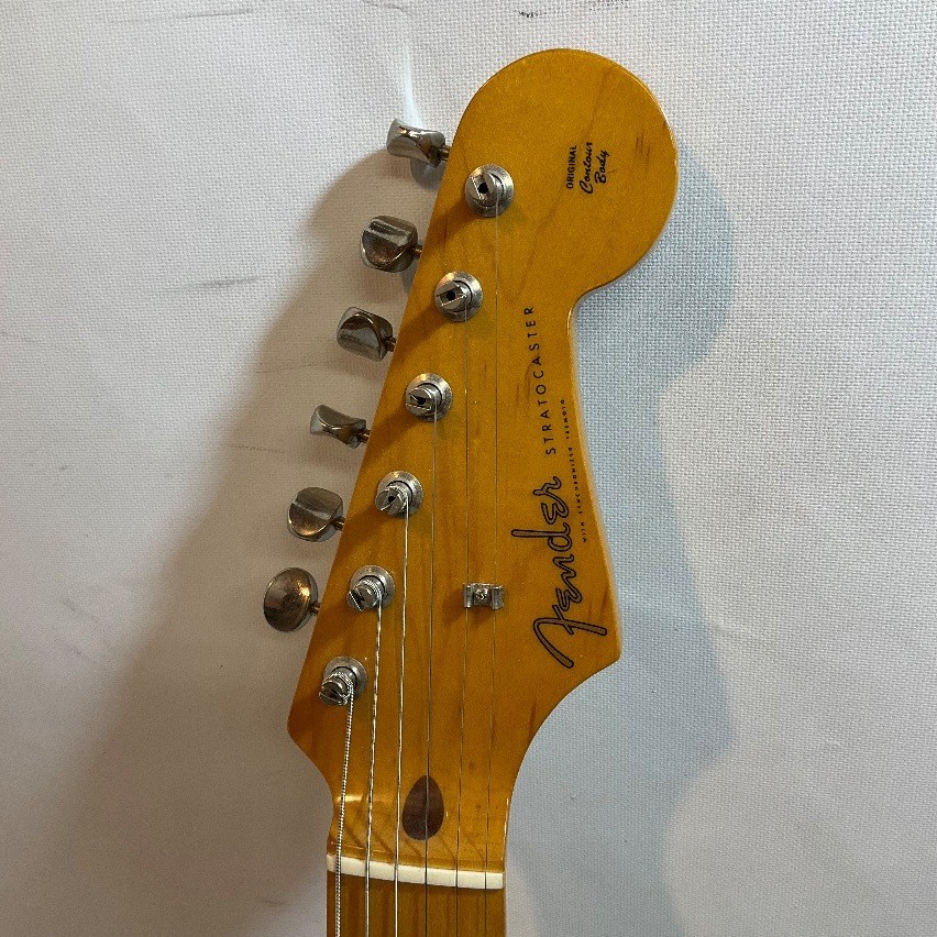 Fender Japn ST57-650 Used 1989-1990 Maple fingerboard w/Hard case