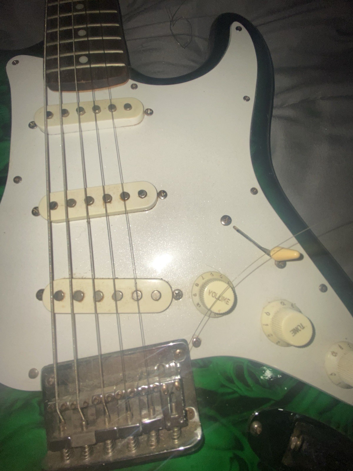 Squier Bullet Strat Electric Guitar Solid Body 6-String RH Green Graphic + Trem