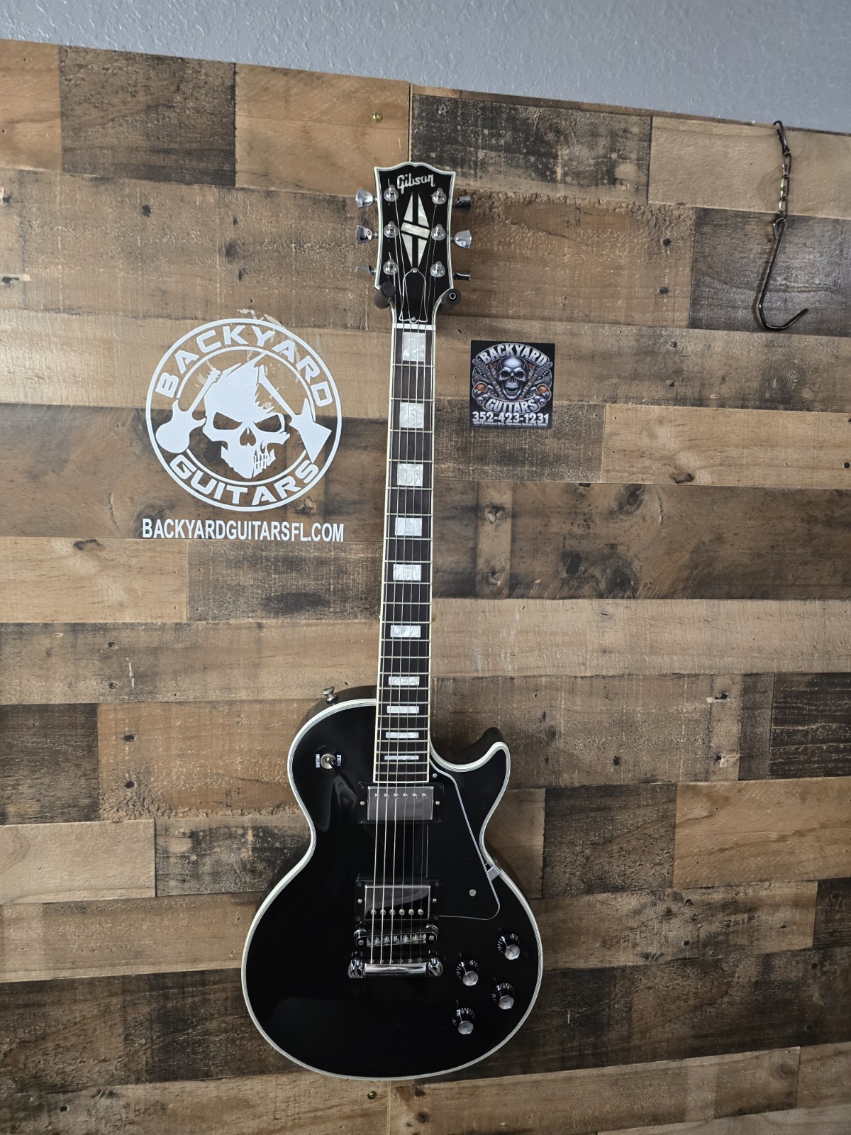 2012 Gibson Les Paul Classic Custom Ebony W/Ohsc. 9.5 Lb