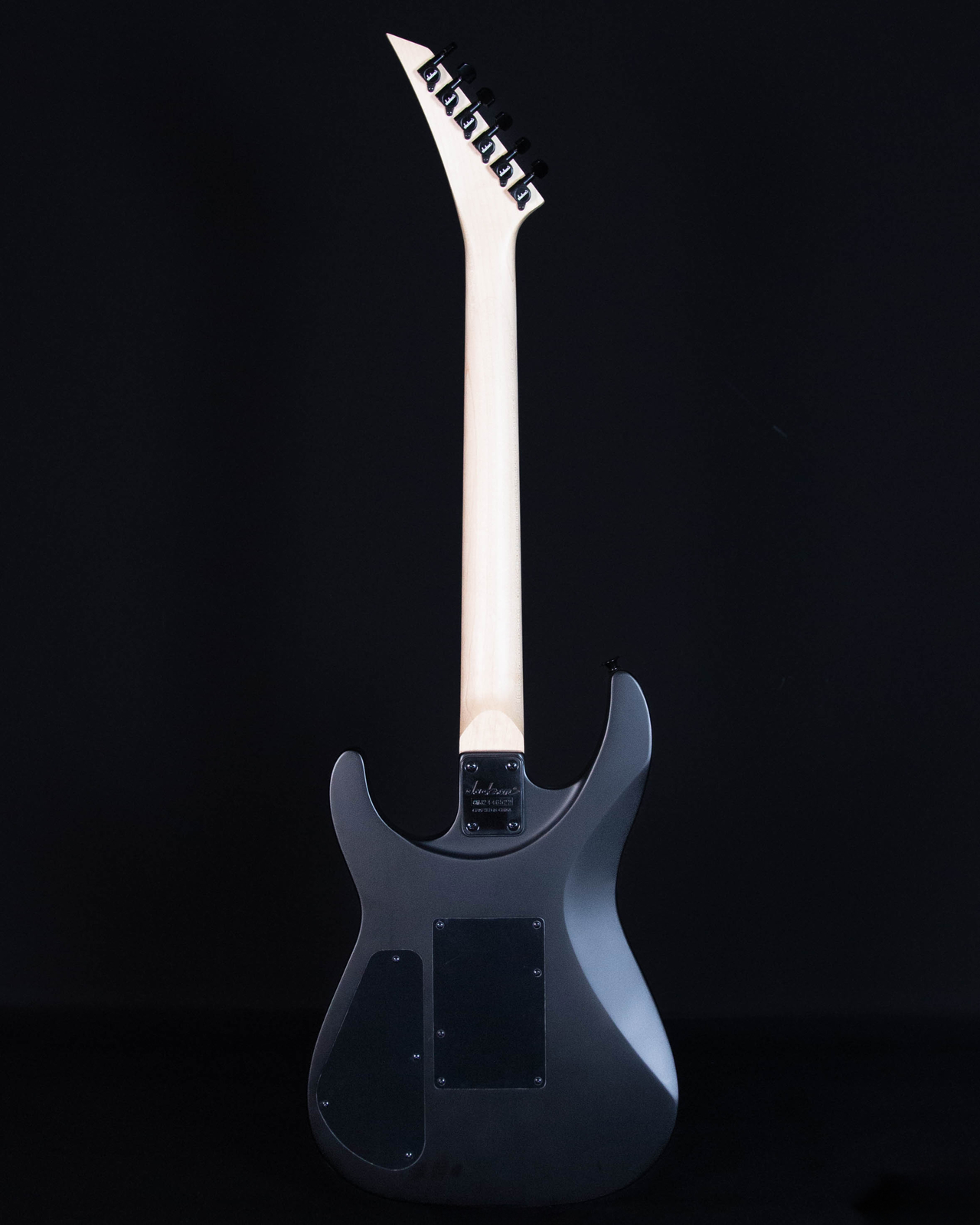 Jackson JS Series Dinky Arch Top JS32 DKA, Amaranth FB, Satin Black