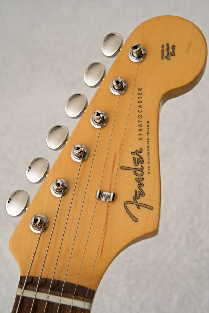Fender / FSR Made in Japan Traditional II Late ’60s Stratocaster – Olympic White