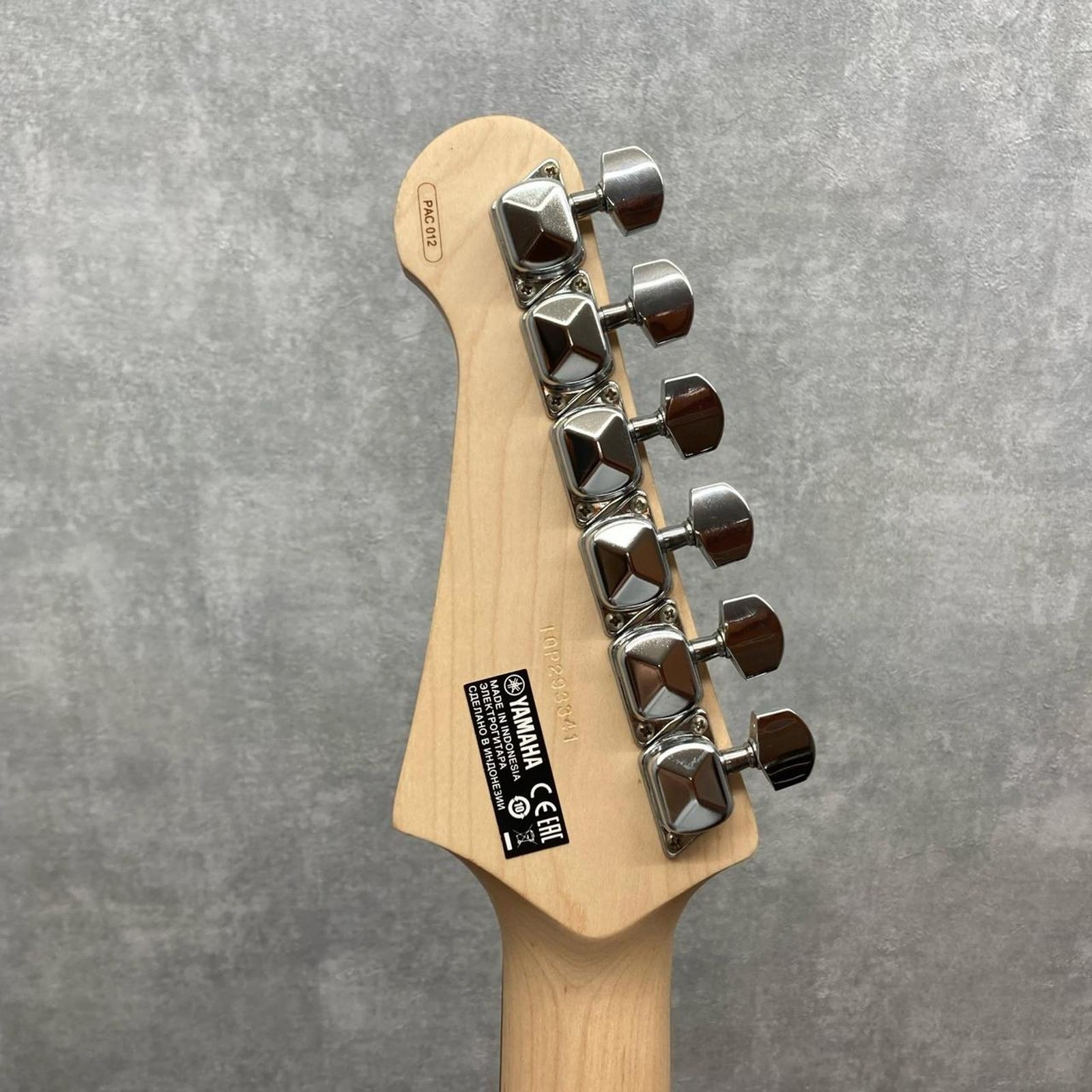 YAMAHA PAC012 Used Agathis Body Maple Neck Rosewood Fingerboard Black