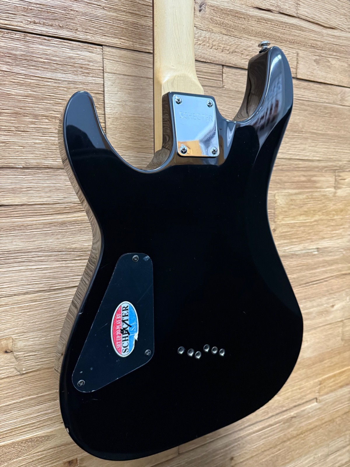 Schecter Omen 6 Electric Guitar -Diamond Series- 2005- Black Gloss – 8lbs 1oz