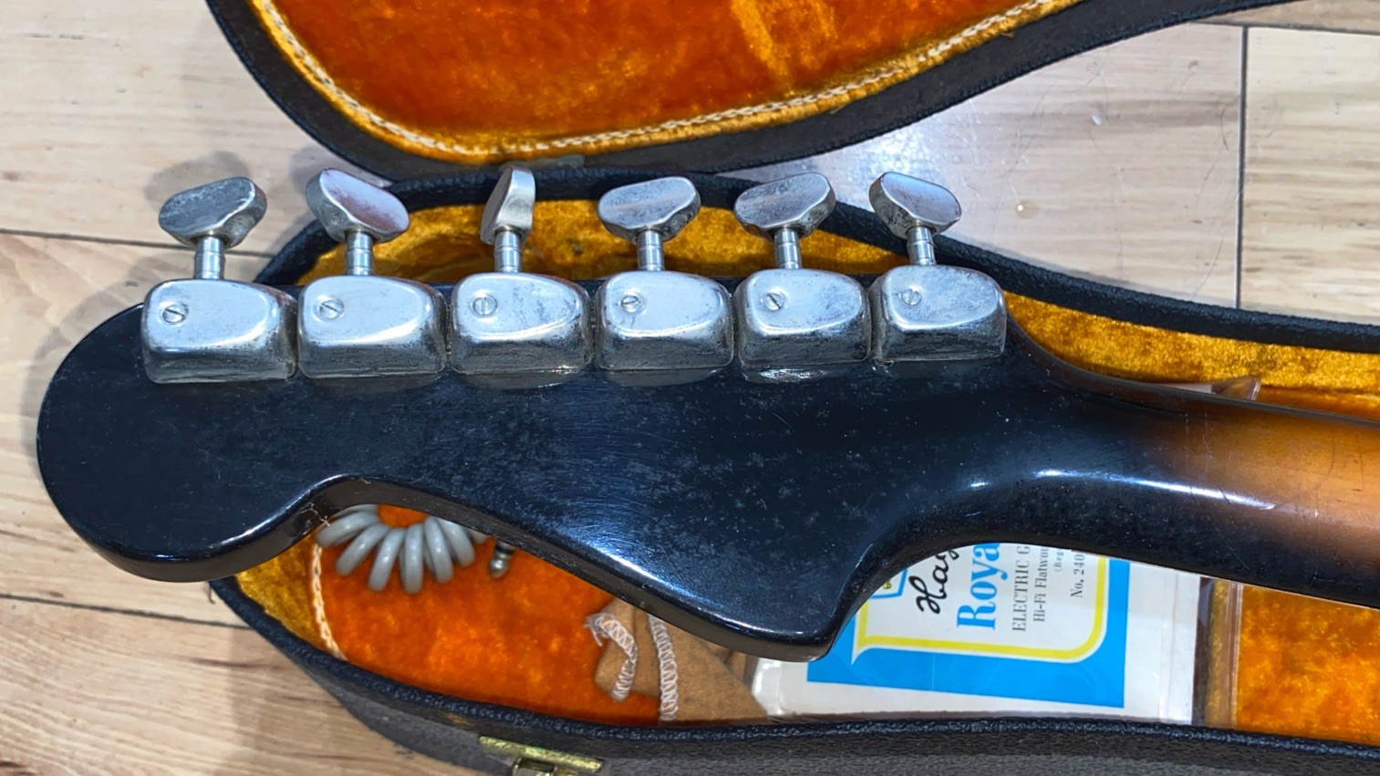 ****READ*** VTG 1966 Hagstrom V 1 Viking Sunburst w/Bigsby Tremlo Original Case