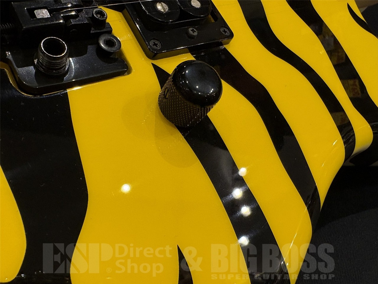 EDWARDS E-YELLOW TIGER / Yellow Tiger Graphic #GG514