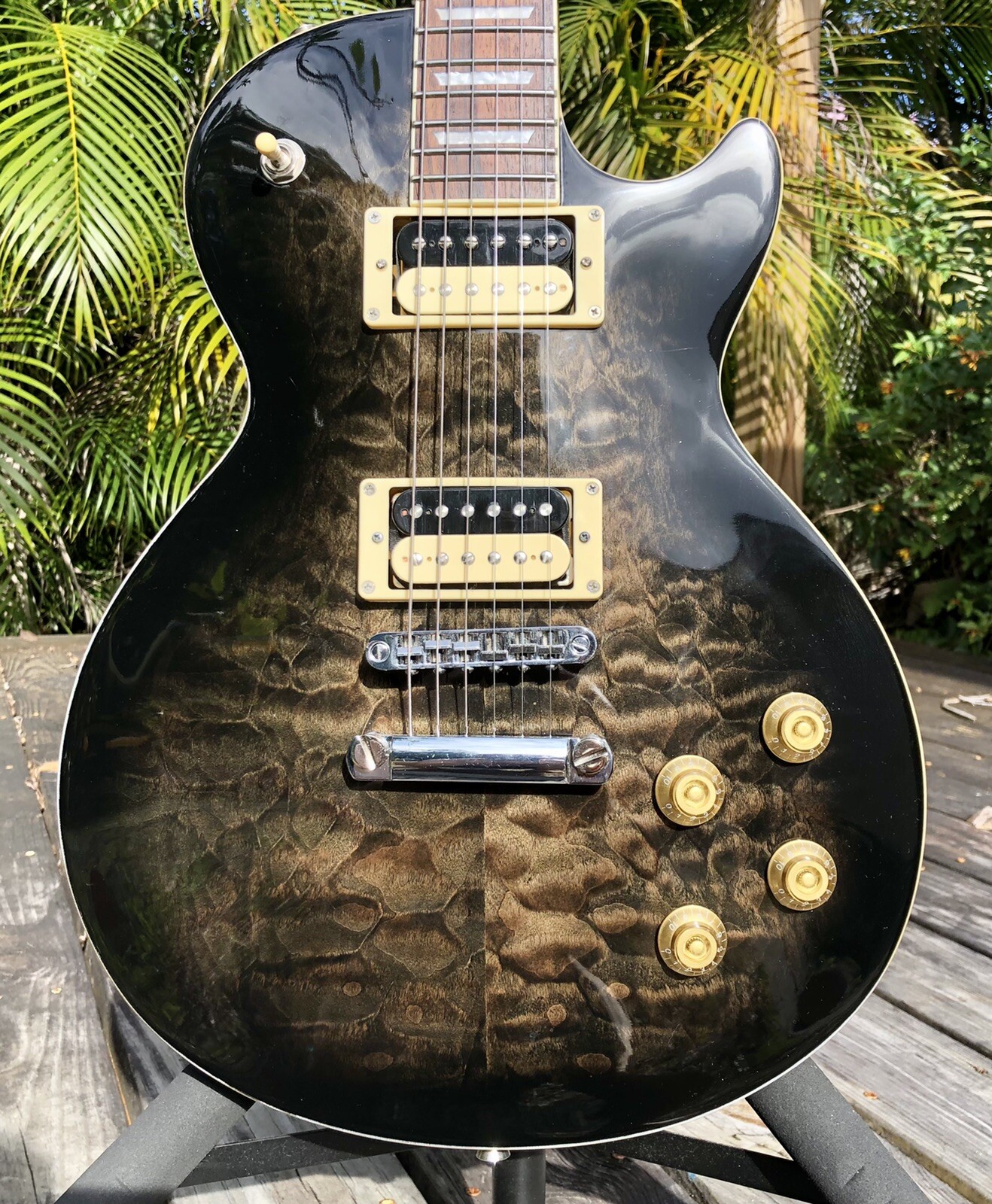 Upgraded Indio 66 DLX Plus Cobra Burst Quilt Top Single Cut Electric Guitar