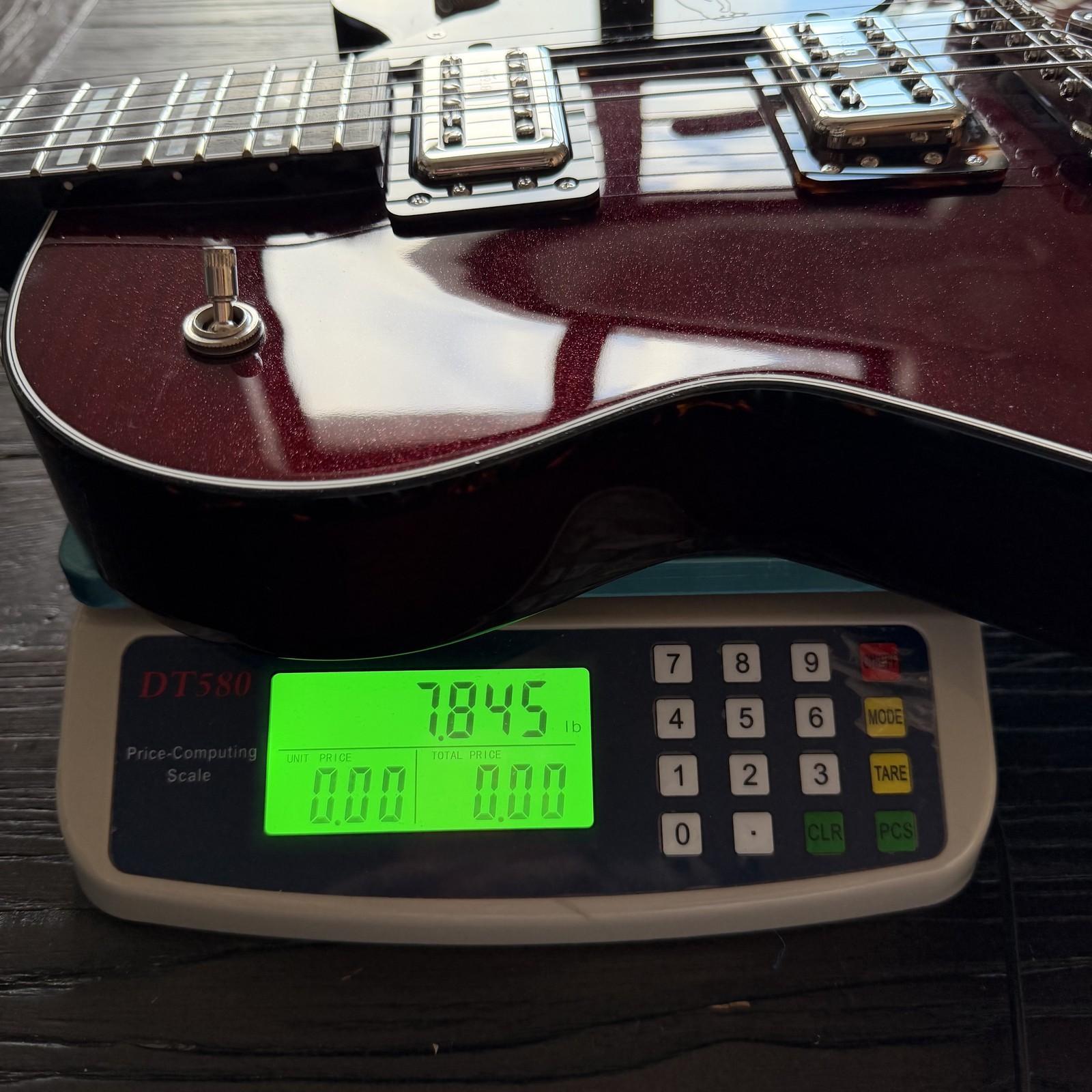 Gretsch G6134TFM-NH Nigel Hendroff Penguin – Dark Cherry Metallic Flame