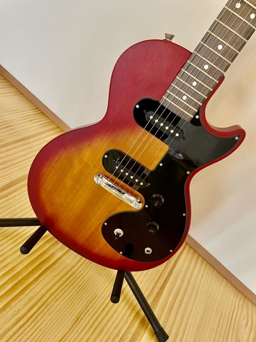 Electric Guitar Epiphone SL Les Paul Model Cherry Sunburst Good Condition