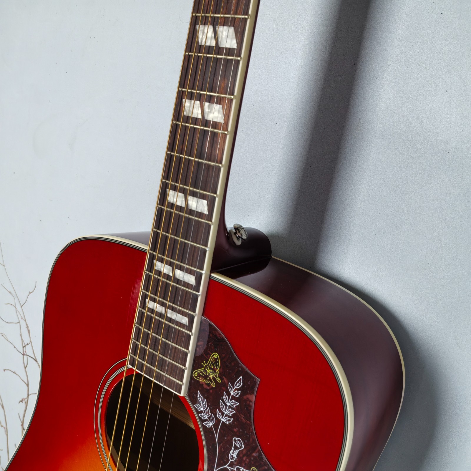 Hummingbird Cherry Red Gradient Acoustic Guitar Spruce Top 6 String