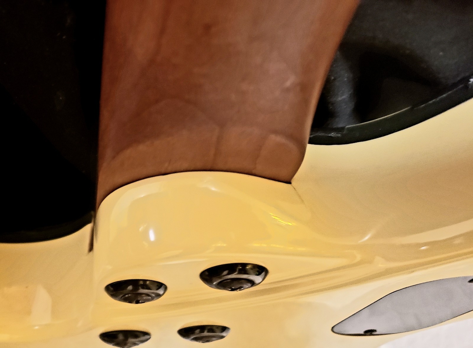 EVH Wolfgang Guitar Special Body & Standard Neck d tuna Antique White Big Block.
