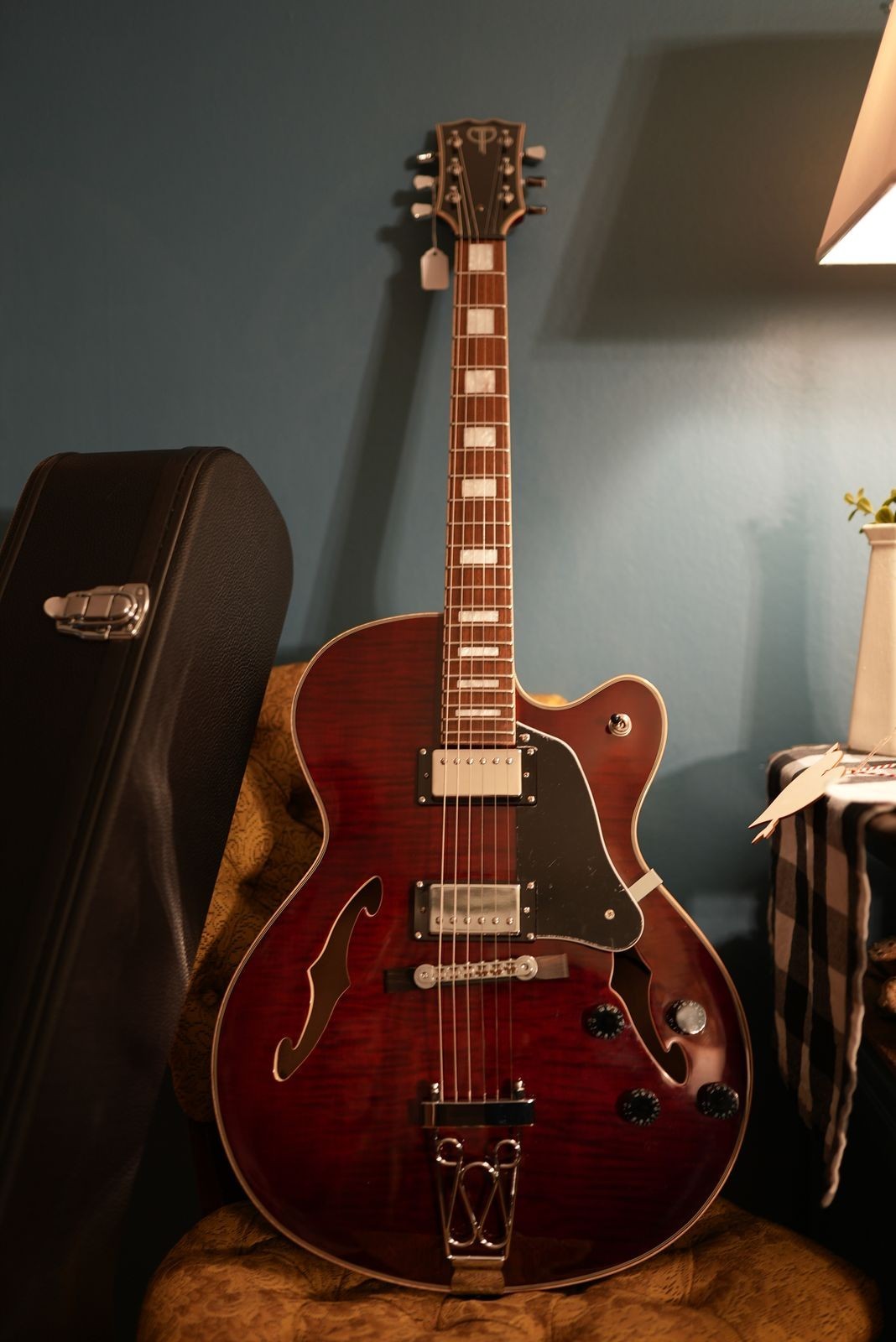 Teton Wine Red Hollow-Body Electric Guitar & Hard-Shell Case (F1433FMWR)