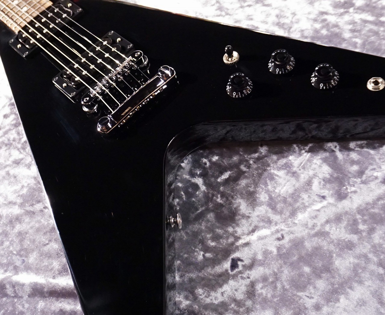 Gibson Lightweight Individual 80S Flying V Ebony 221840101 2.89Kg G-Club Tokyo