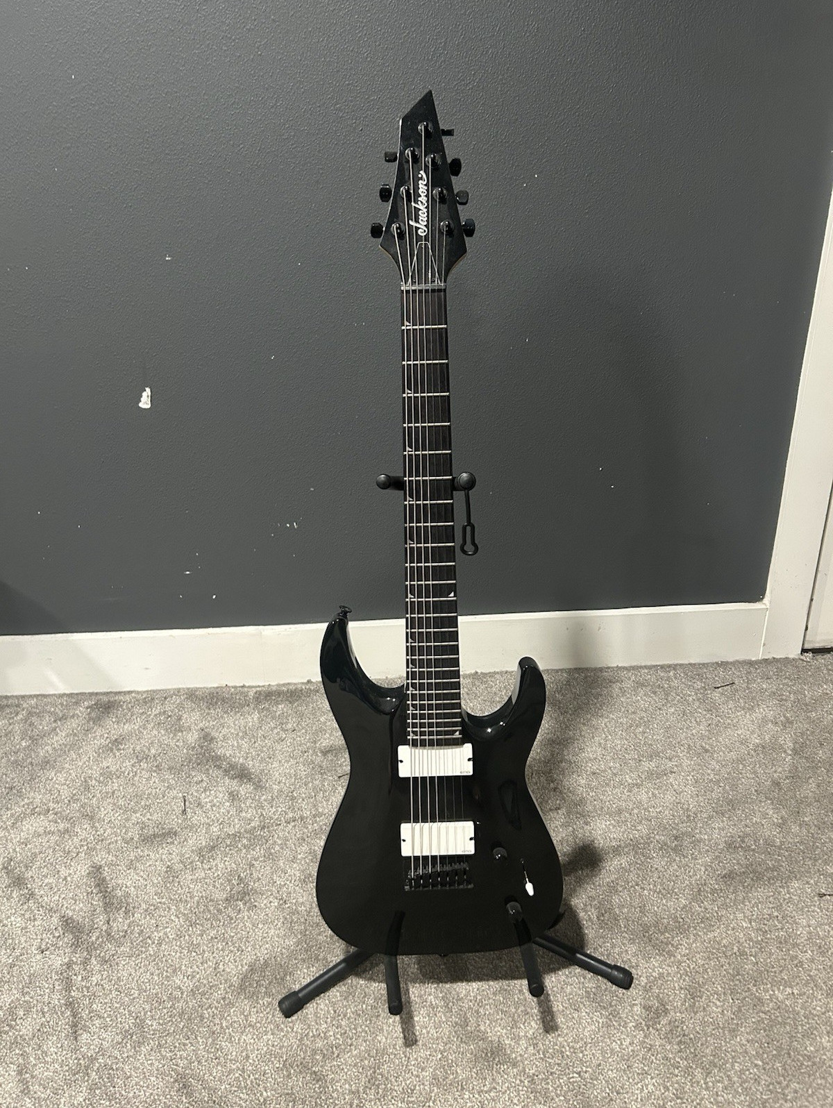 Jackson 7-String Solid Body Electric Guitar Black EMG Pickups Right-Hand Maple