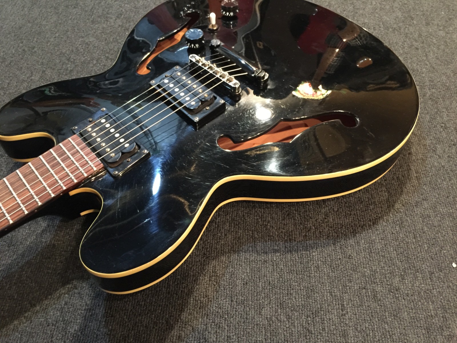 No.043125 Epiphone DOT STUDIO BLK EX