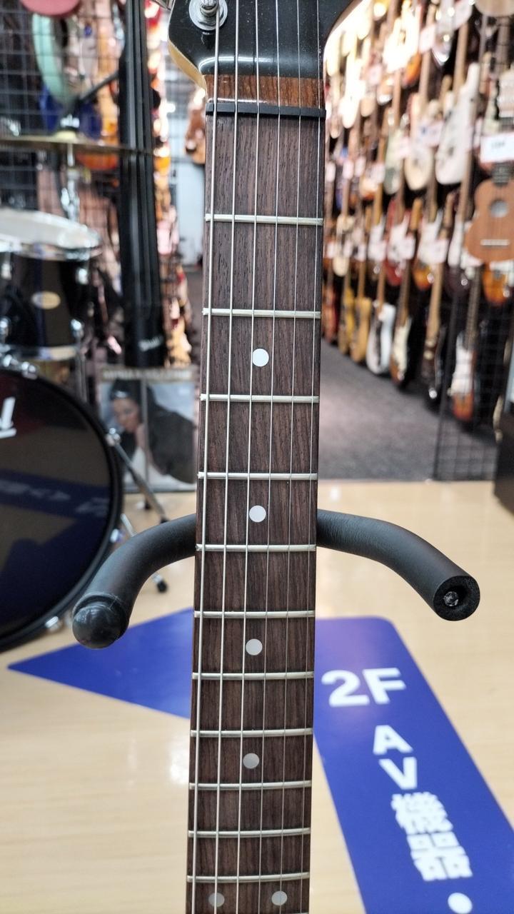 VALLEY ARTS THE LARRY CARLTON STANDARD PRO Used Electric Gutiar