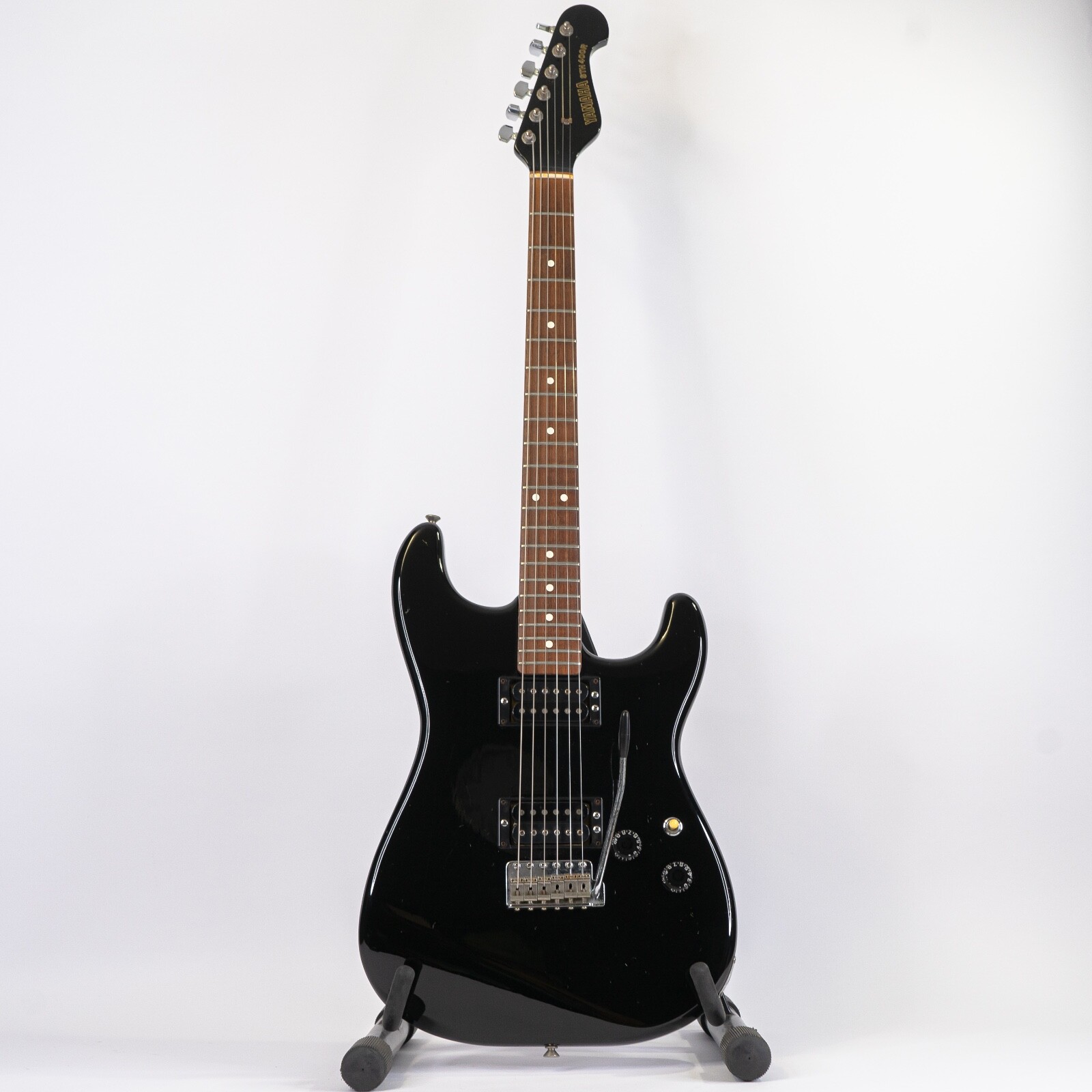 Mid 90s Yamaha STH-400R Super Strat Black w/ Hardshell Case, Humbuckers