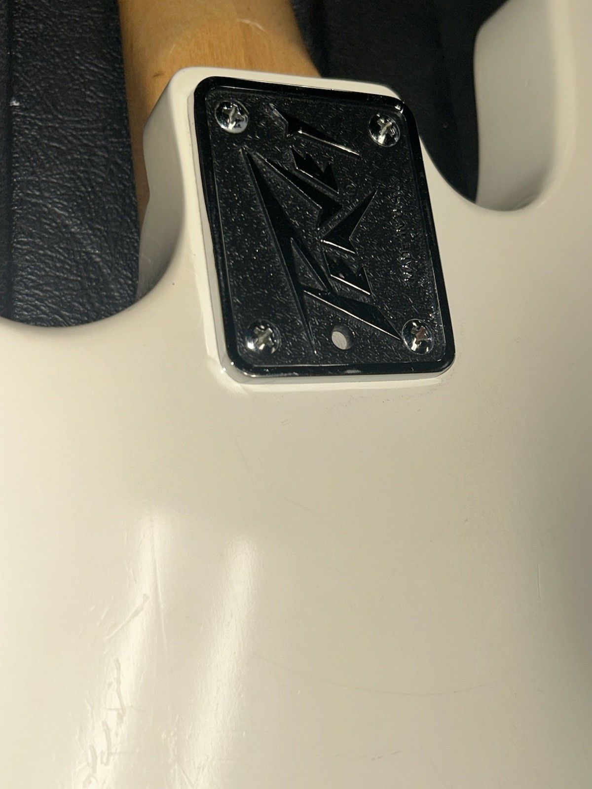 1982 Peavey T60 Electric Guitar – White – USA