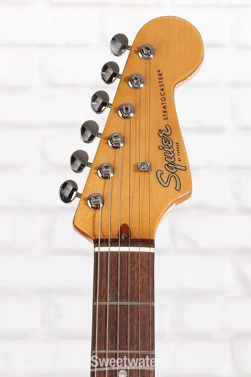 Squier Classic Vibe ’60s Stratocaster – Candy Apple Red