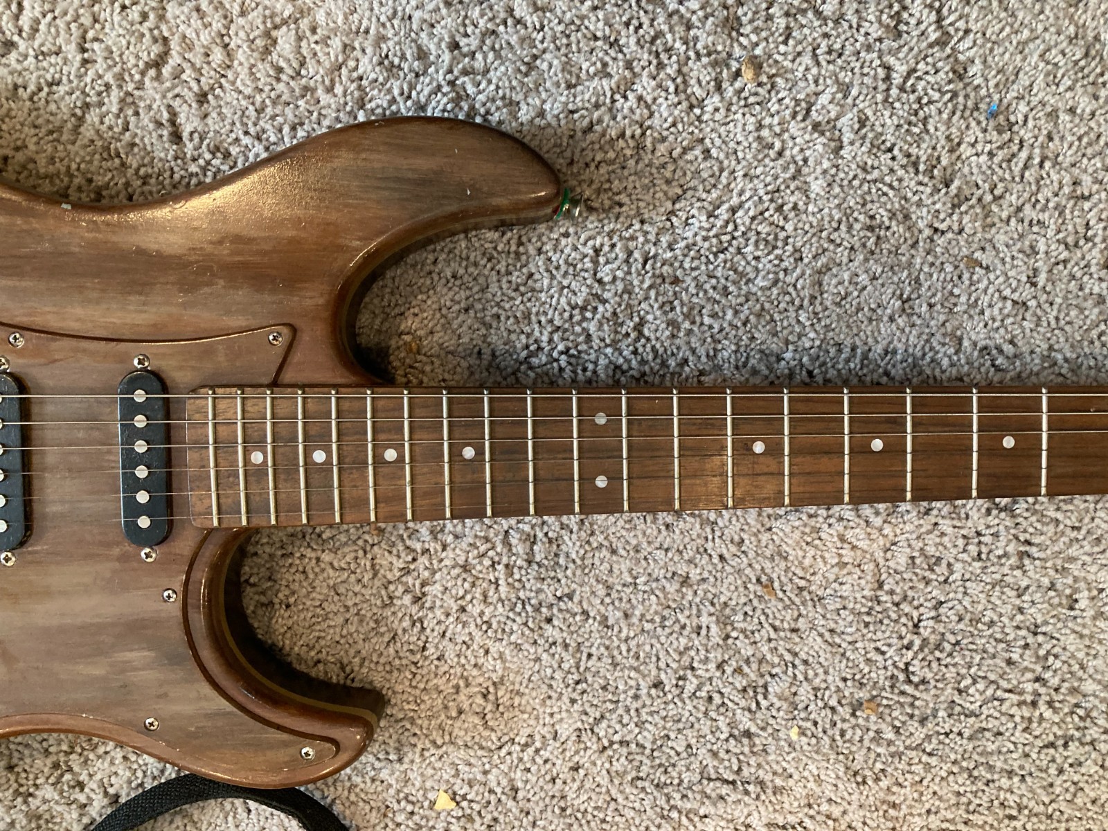 HSS Electric Guitar Natural Wood Tremolo w/ Gig Bag Serial QLH263304 Used Guitar
