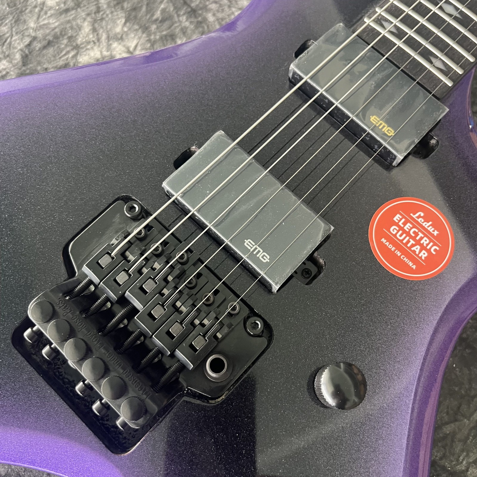 Electric Guitar Warlock Extreme Solid Body Basswood Body FR bridge active pickup