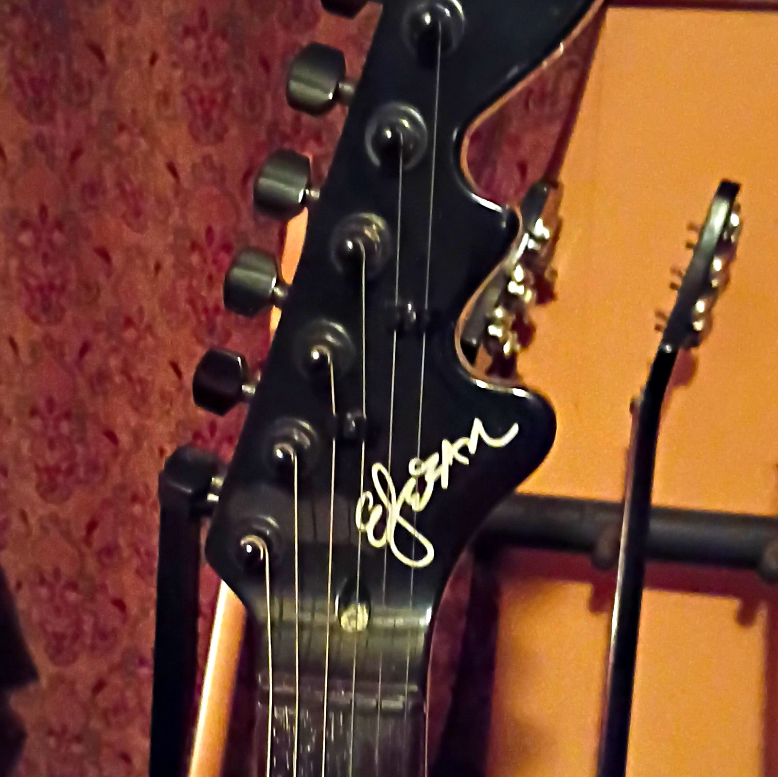 Efezan Right-Handed 6-String Solid Body Electric Guitar – Black