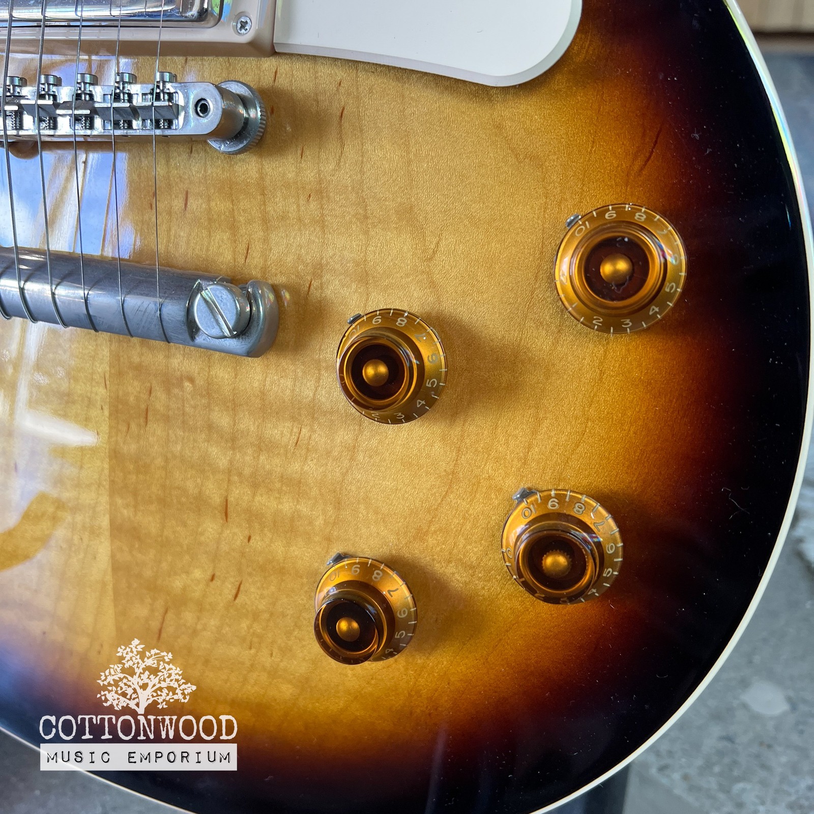 2021 Gibson Les Paul Standard ’50s – Tobacco Burst (Sweetwater Exclusive with…