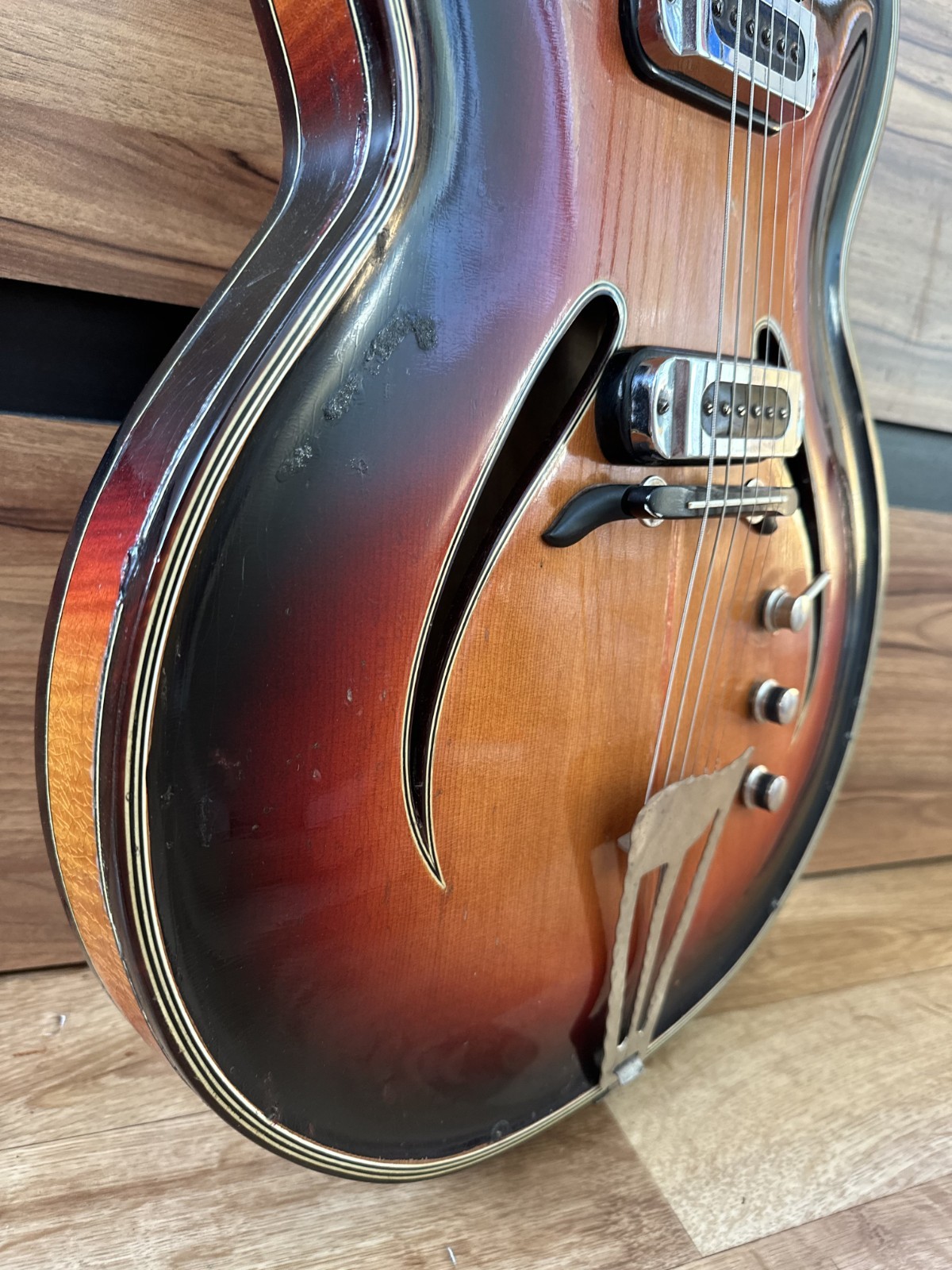 70s Musima Record GDR Germany Electric Guitar Vintage and very Rare
