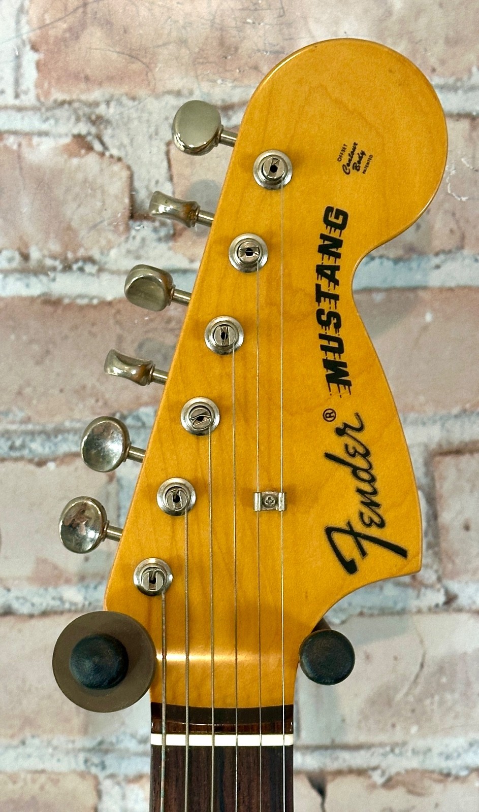 Fender Reissue ‘69 Mustang Japan 1995 – Vintage White