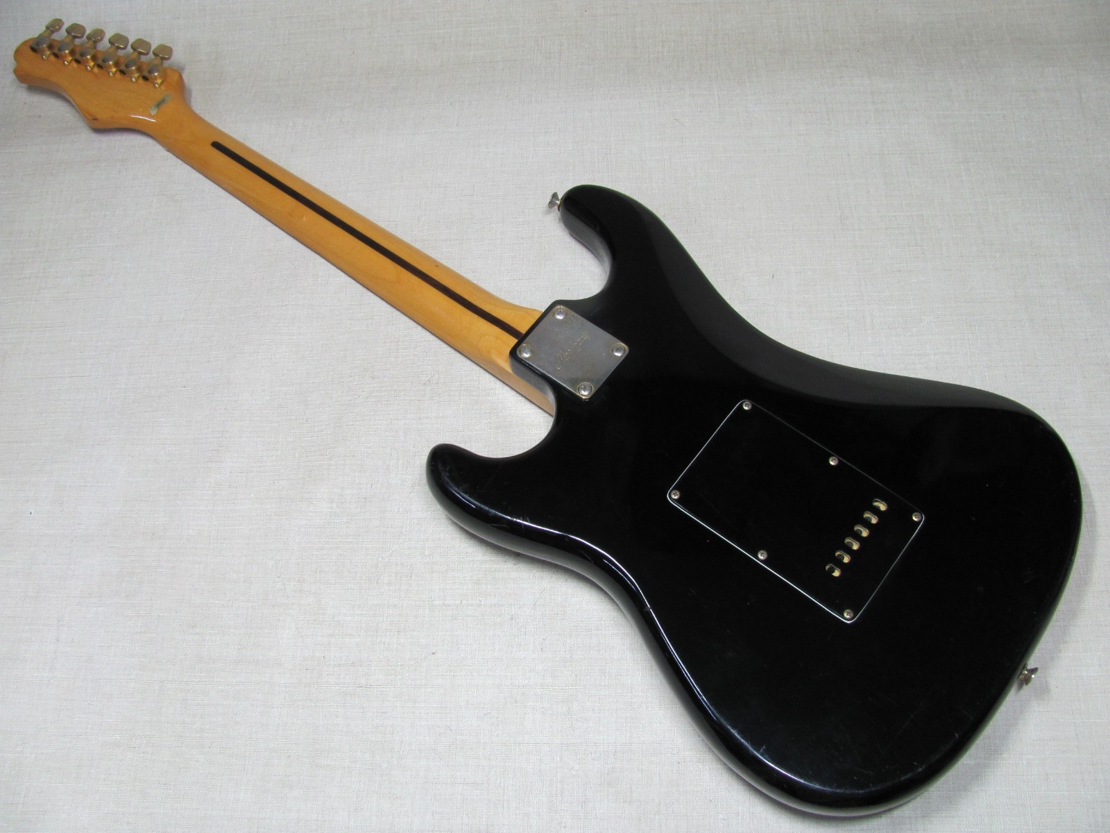 HARMONY H80BG ELECTRIC GUITAR BLACK AND GOLD VINTAGE 1980’S GOOD CONDITION
