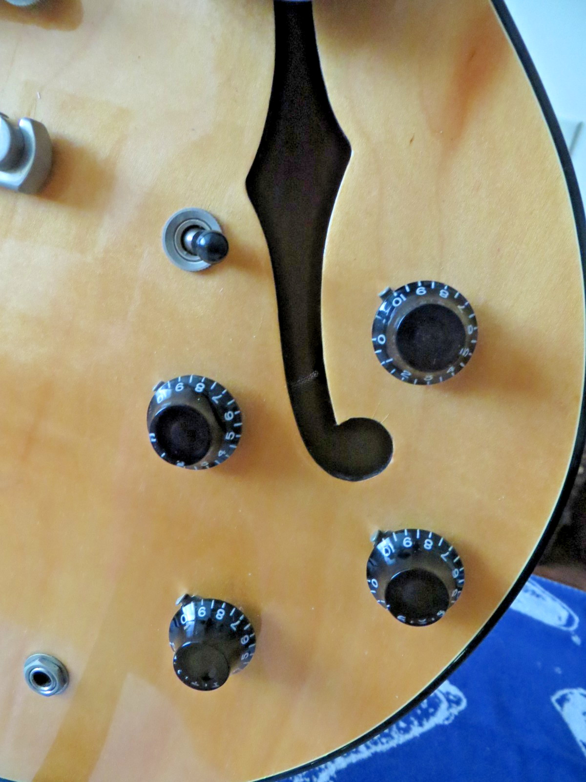 COLLECTOR’S GRADE 1999 Gibson ES-335 – FLAWLESS Natural Finish Semi-hollow ES335