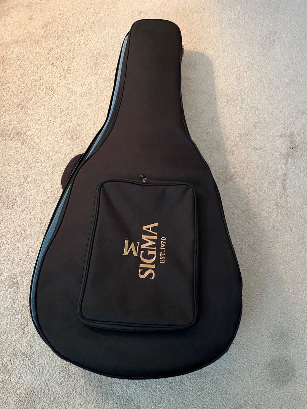 Left-Handed Sigma Grand Jumbo with Electronics, Maple back&sides , spruce top