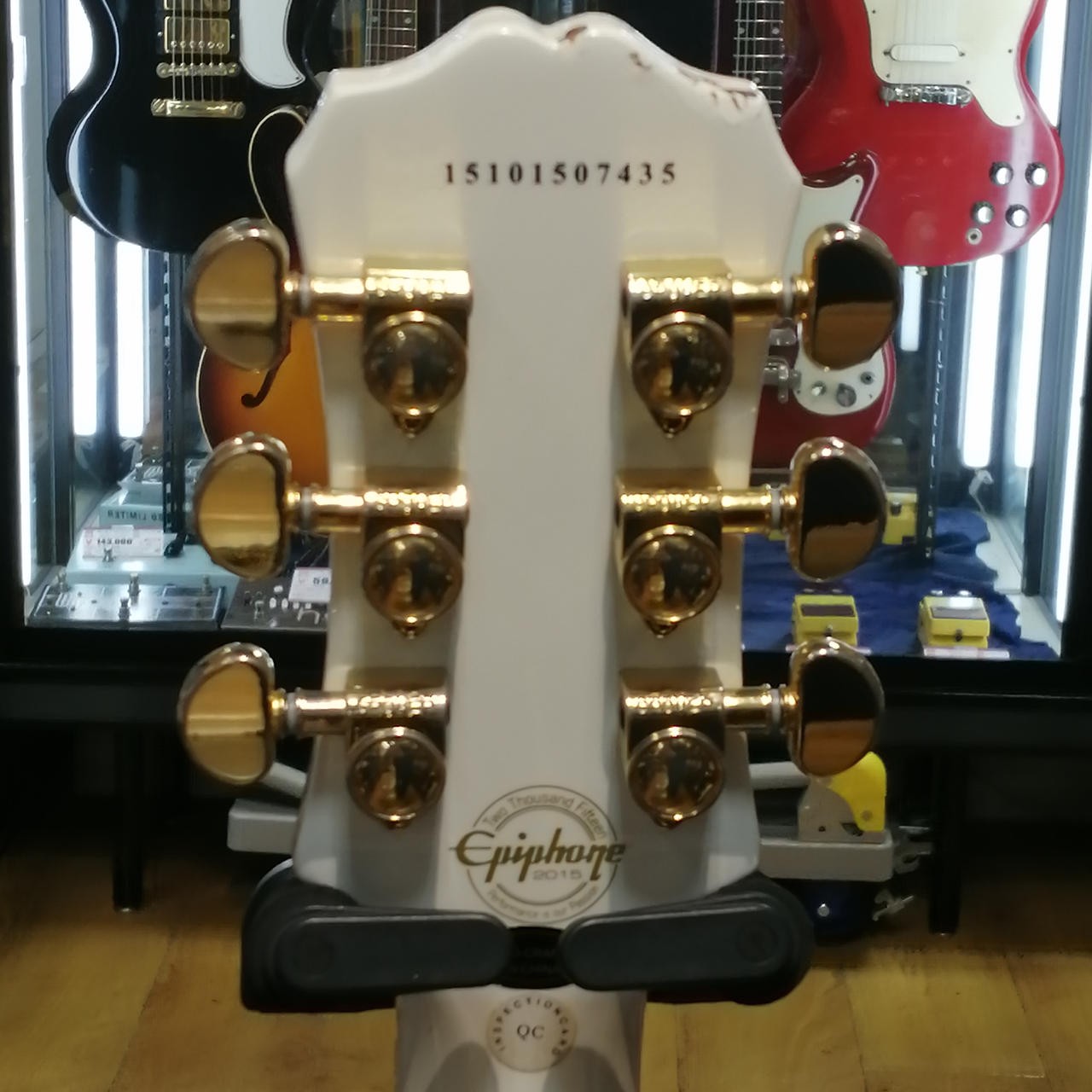 EPIPHONE LES PAUL CUSTOM PRO Electric Guitar-02