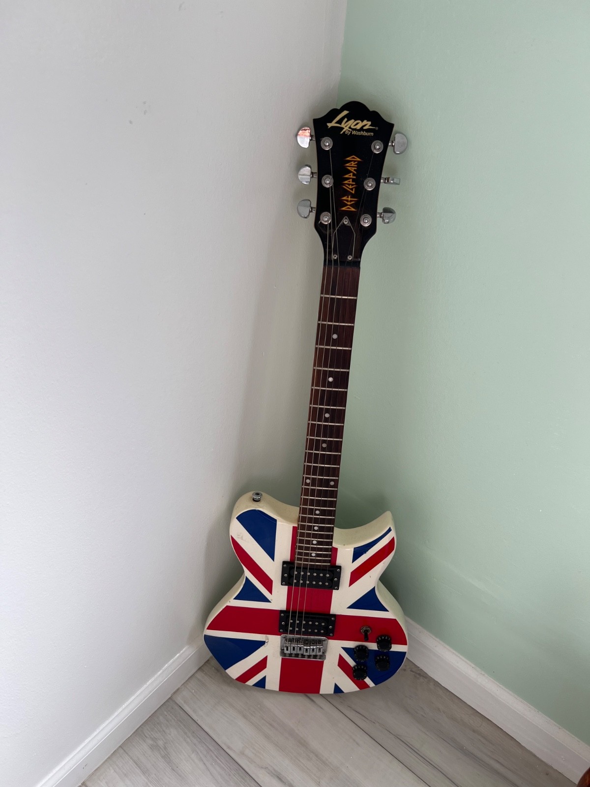 Def Leppard electric guitars by Washburn