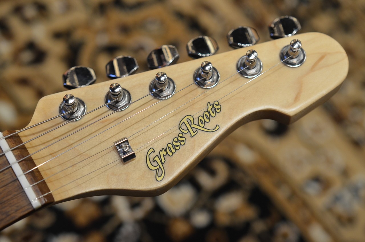 GrassRoots G-THROBBER-DX N Electric Bass Fixed Bridge, Star Cut Neck, Excellent