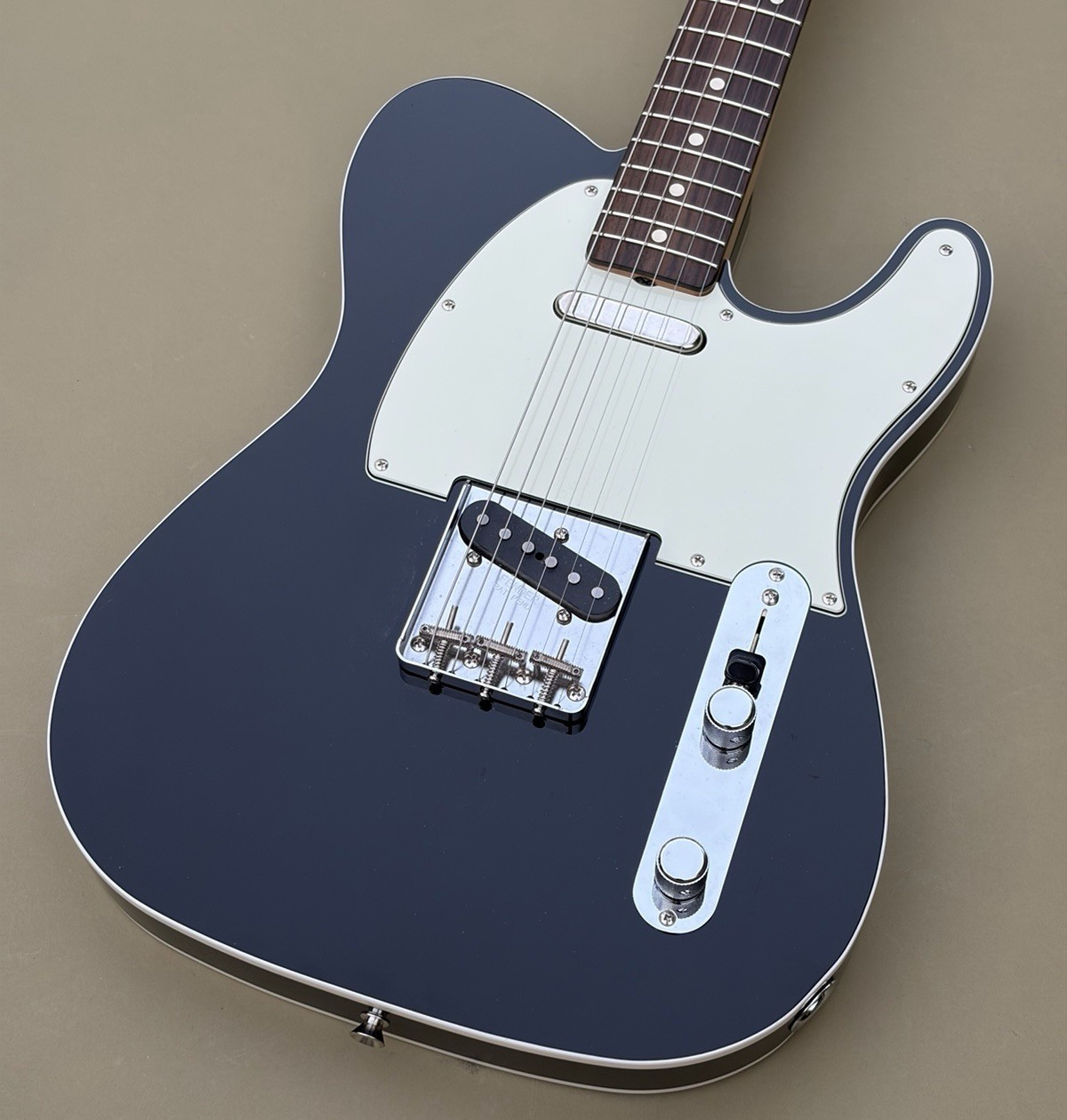 Fender MIJ Heritage 60s Telecaster Custom Black Double Bound w/ Case