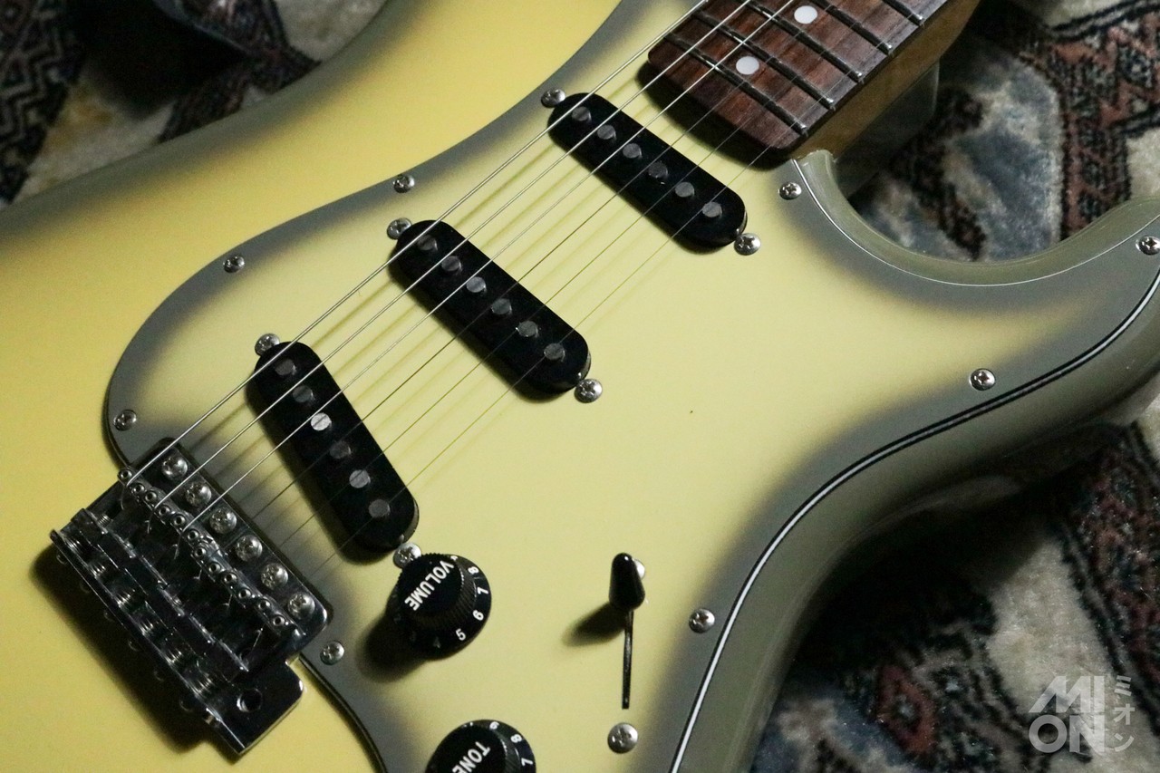 Fender Japan Antigua Stratocaster 2002-2004 (no260807)